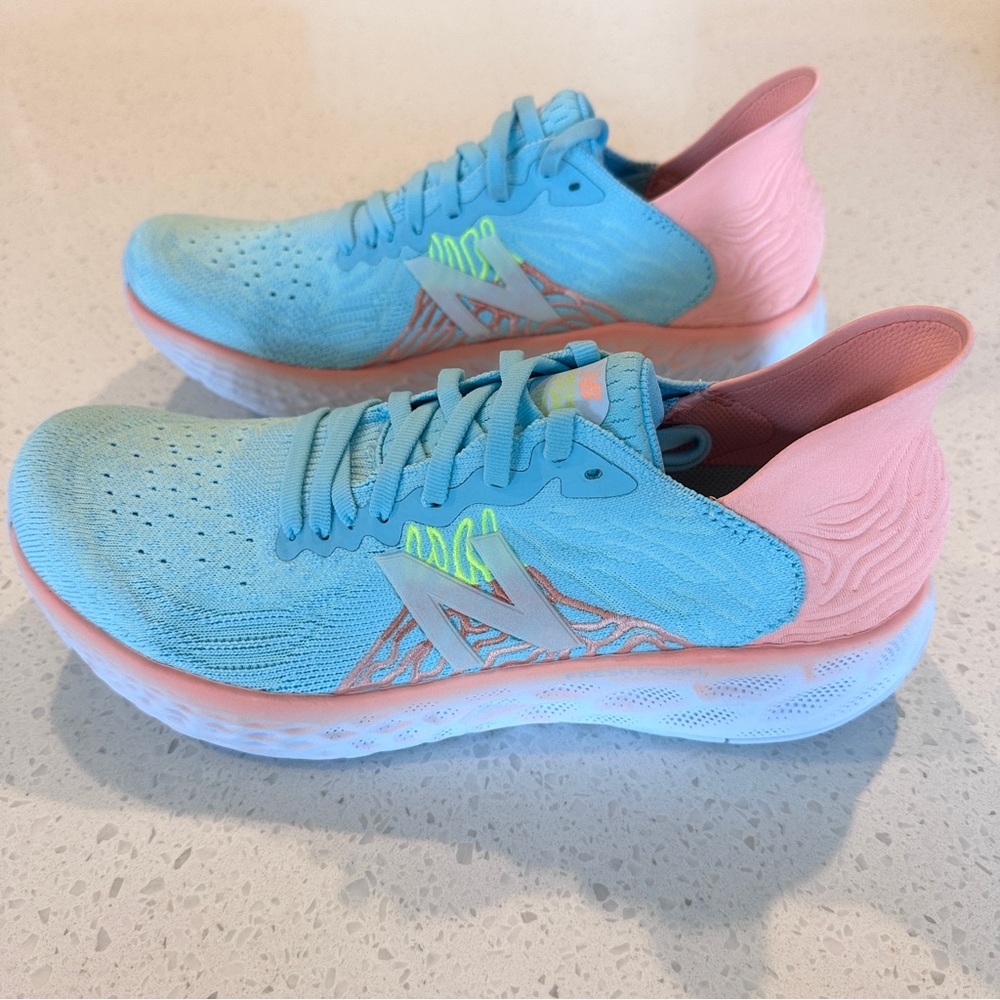 New Balance Blue and Pink Athletic Shoes with Breathable Mesh - Never worn!